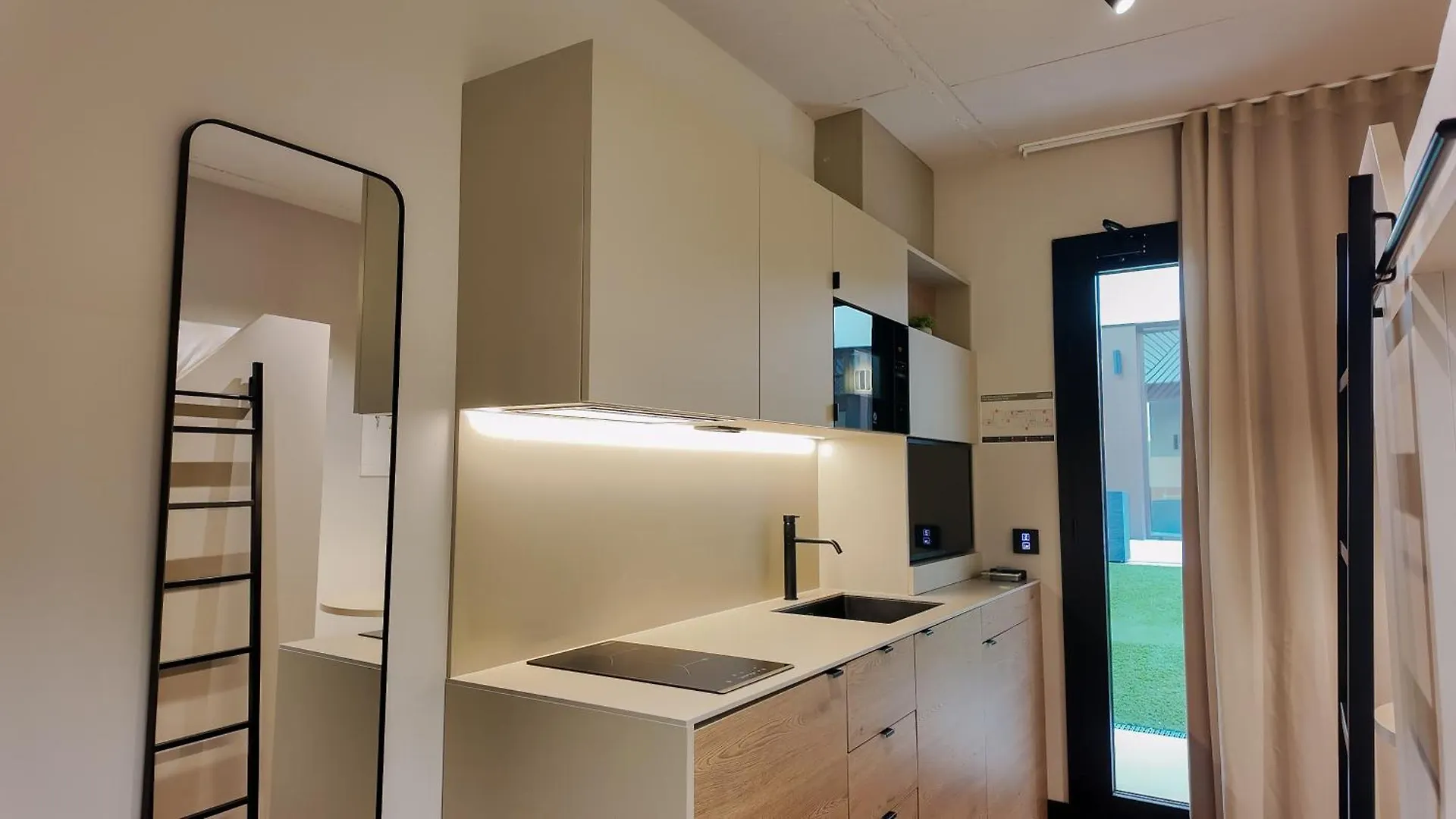 Blau Student Housing - Students Only Apartment Barcelona